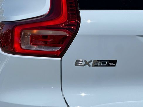 New 2026 Volvo EX40 Plus AWD/4WD image 26