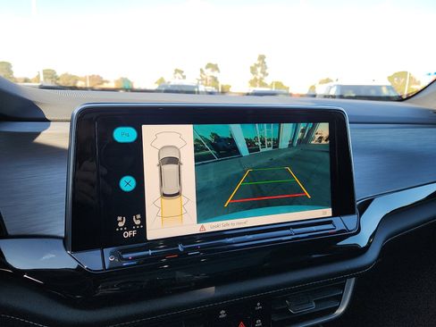 New 2026 Volkswagen Atlas Cross Sport SE image 18