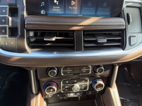 Used 2024 Chevrolet Tahoe LT image 31