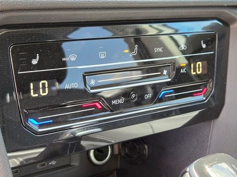 New 2026 Volkswagen Taos SE FWD image 14