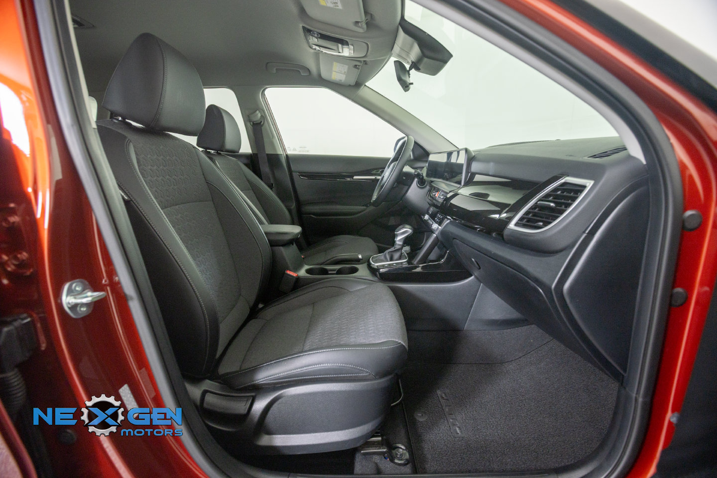 Used 2025 Kia Seltos S AWD/4WD image 8