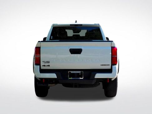 Used 2024 Toyota Tacoma TRD Off-Road AWD/4WD image 26