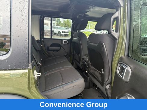 Used 2024 Jeep Wrangler Unlimited Rubicon 4xe w/ Technology Group AWD/4WD image 19