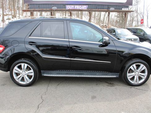 Used 2011 Mercedes-Benz ML 350 4MATIC w/ Premium 1 Pkg image 6