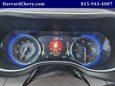 Used 2018 Chrysler Pacifica Touring-L Plus w/ Advanced Safetytec Group FWD image 27