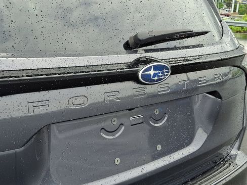 Certified 2025 Subaru Forester Premium AWD/4WD image 31