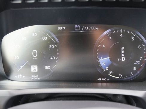 Used 2021 Volvo XC90 T5 Momentum w/ Protection Package Premier image 33