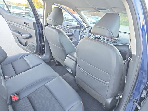 Used 2022 Nissan Altima 2.5 SR image 11