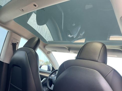 Used 2023 Tesla Model 3 Long Range AWD/4WD image 9
