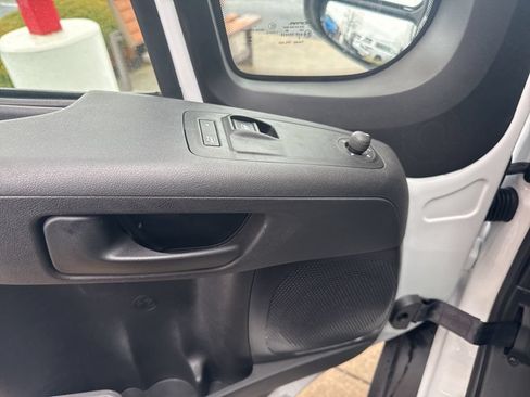 New 2024 RAM ProMaster 3500 w/ Delivery Van Package FWD image 17