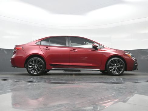 Used 2023 Toyota Corolla SE FWD image 32