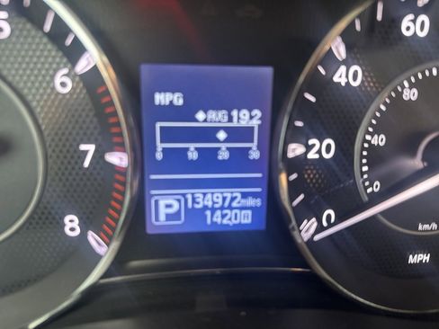 Used 2019 Nissan Armada SL w/ Premium Package image 7