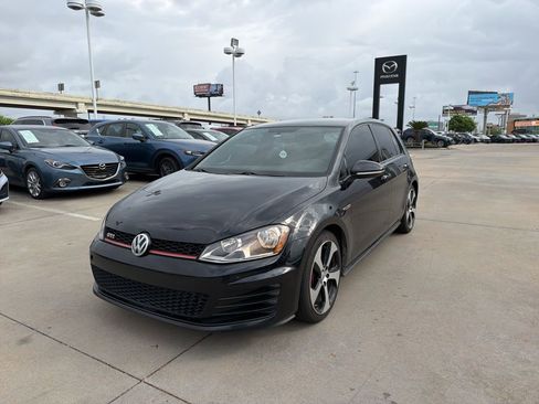 Used 2017 Volkswagen GTI S image 7