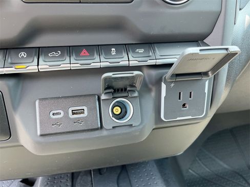 New 2025 Chevrolet Silverado 1500 Custom image 34