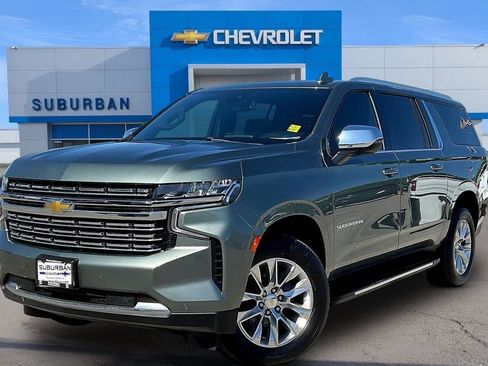 Used 2023 Chevrolet Suburban Premier AWD/4WD image 1