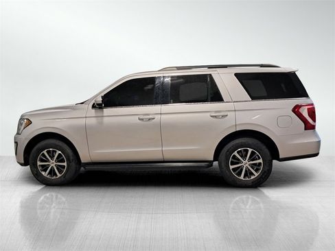 Used 2019 Ford Expedition XLT image 8