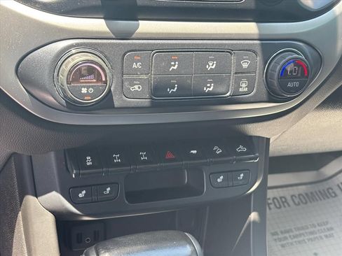 Used 2019 Chevrolet Colorado ZR2 w/ Colorado ZR2 Bison Edition AWD/4WD image 17