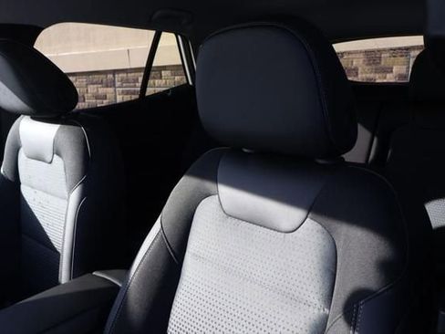 New 2026 Chevrolet Trax LT w/ Driver Confidence Package image 15