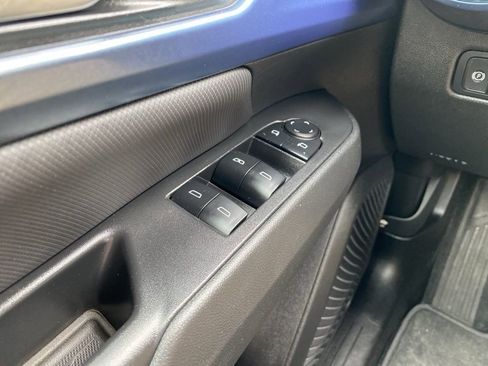 Used 2025 Chevrolet Equinox EV LT w/ Convenience Package image 34