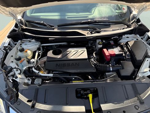 Certified 2025 Nissan Rogue SV w/ SV Premium Package AWD/4WD image 22