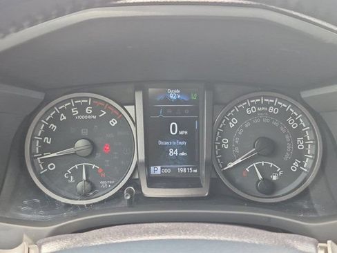 Certified 2022 Toyota Tacoma TRD Sport AWD/4WD image 10