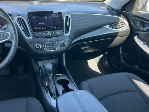 Used 2023 Chevrolet Malibu LT FWD image 30