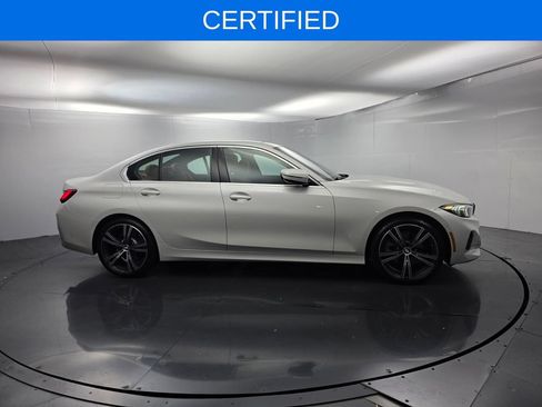 Used 2024 BMW 330i Sedan w/ Premium Package RWD image 3
