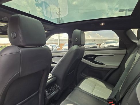 Used 2023 Land Rover Range Rover Evoque R-Dynamic SE AWD/4WD image 17