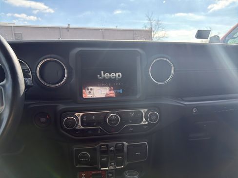 Certified 2023 Jeep Wrangler Unlimited Rubicon 4xe w/ Steel Bumper Group image 19