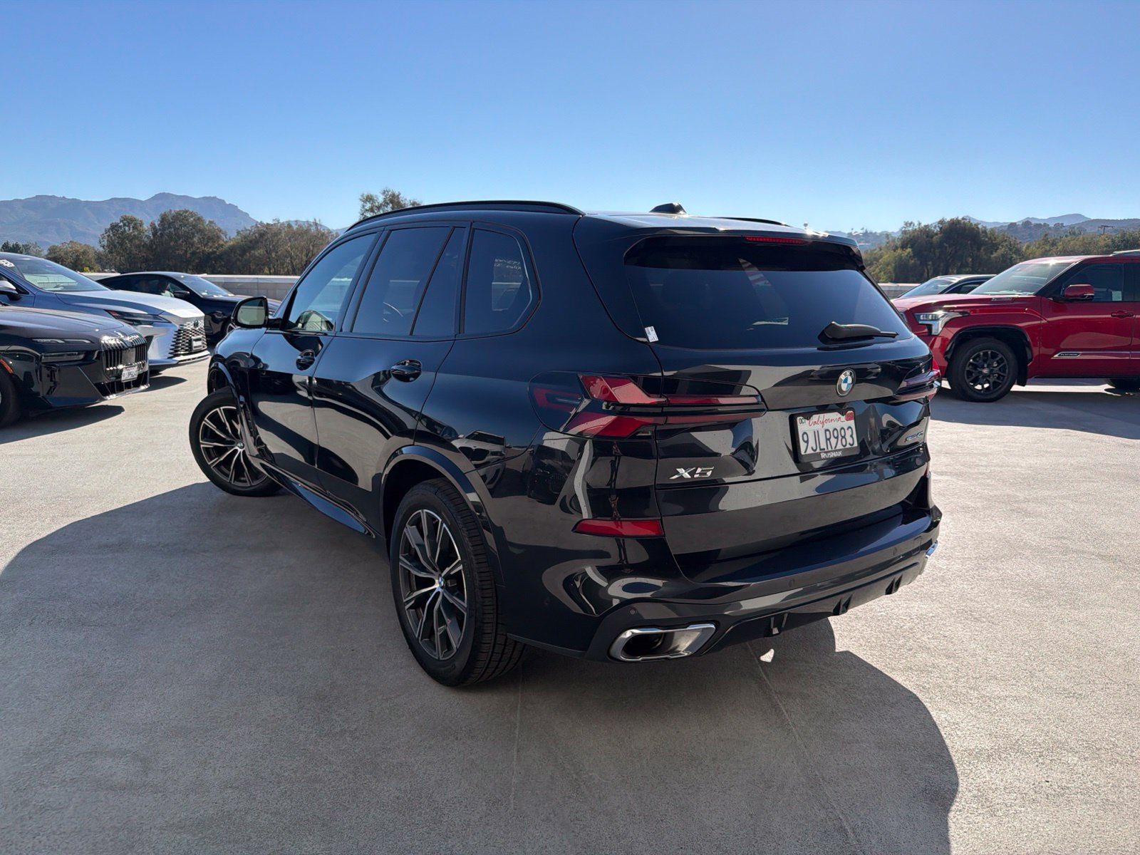 Certified 2024 BMW X5 sDrive40i w/ M Sport Package RWD image 2