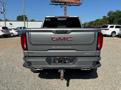 Used 2023 GMC Sierra 1500 AT4 w/ AT4 Preferred Package AWD/4WD image 3