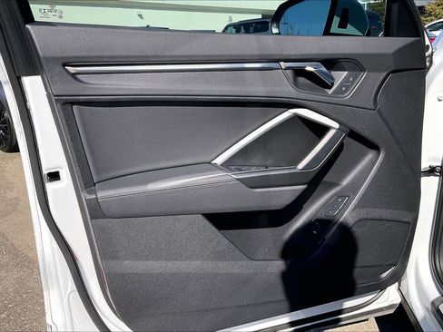 Used 2022 Audi Q3 2.0T Premium Plus image 19