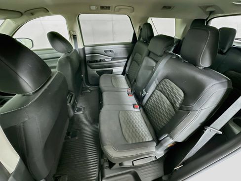 Used 2023 Nissan Pathfinder S AWD/4WD image 27