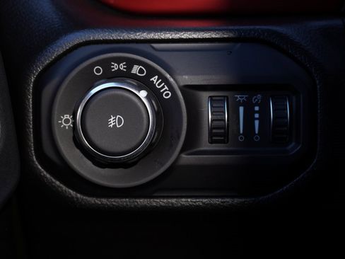 Used 2022 Jeep Wrangler Unlimited Rubicon w/ Steel Bumper Group image 14