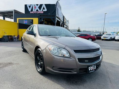 Used 2011 Chevrolet Malibu LS FWD image 3