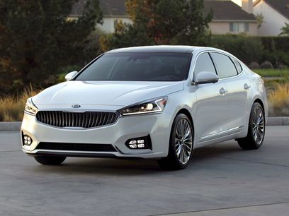 Used 2018 Kia Cadenza Premium w/ Luxury Package