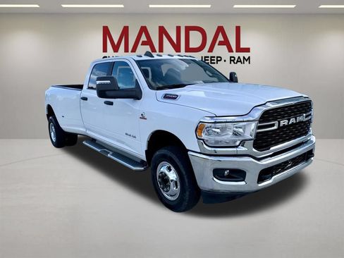Used 2024 RAM 3500 Big Horn AWD/4WD image 3