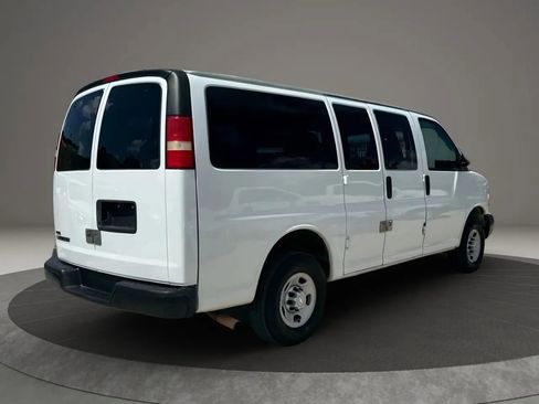 Used 2011 Chevrolet Express 2500 LS image 8