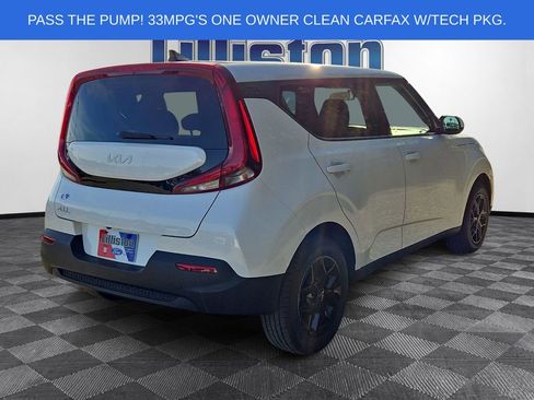 Used 2022 Kia Soul LX w/ Technology Package FWD image 4