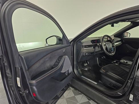 Used 2021 Ford Mustang Mach-E GT image 22