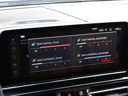 Used 2025 BMW M8 Competition w/ M Carbon Exterior Package image 19