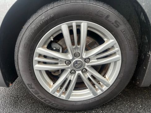 Used 2010 INFINITI G37 G37x Sedan 4D w/ Premium Pkg image 25