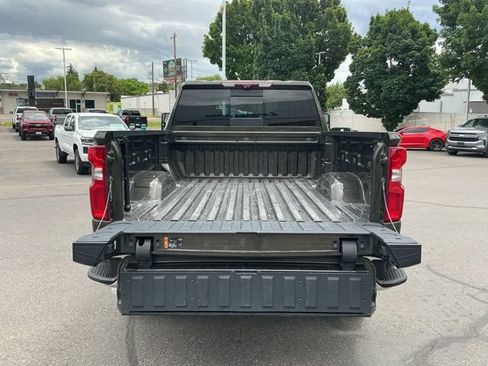 Used 2022 Chevrolet Silverado 2500 LTZ w/ LTZ Premium Package AWD/4WD image 7