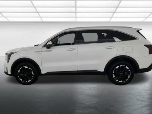 Used 2024 Kia Sorento S AWD/4WD image 5