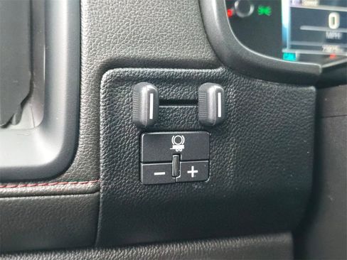 Used 2018 GMC Canyon All Terrain image 21