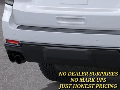 New 2026 Chevrolet Suburban Z71 w/ Comfort Package image 14