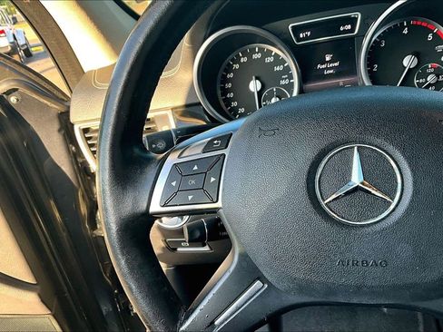 Used 2016 Mercedes-Benz GL 320 BlueTEC 4MATIC image 11