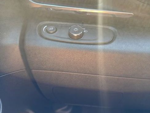 Used 2025 Buick Envista Preferred FWD image 18