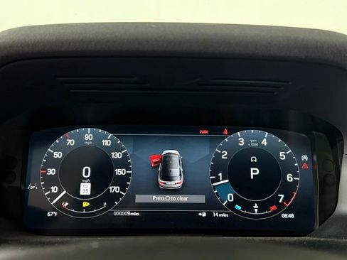 Used 2025 Land Rover Discovery Sport S image 21