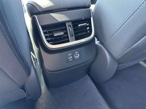 Used 2024 Subaru Legacy Premium AWD/4WD image 9